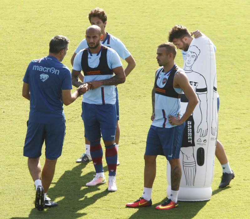 Las mejores imágenes del entrenamiento del Levante UD