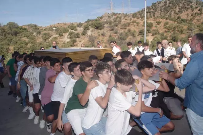 La II Feria de la Juventud Cofrade Malagueña, en imágenes