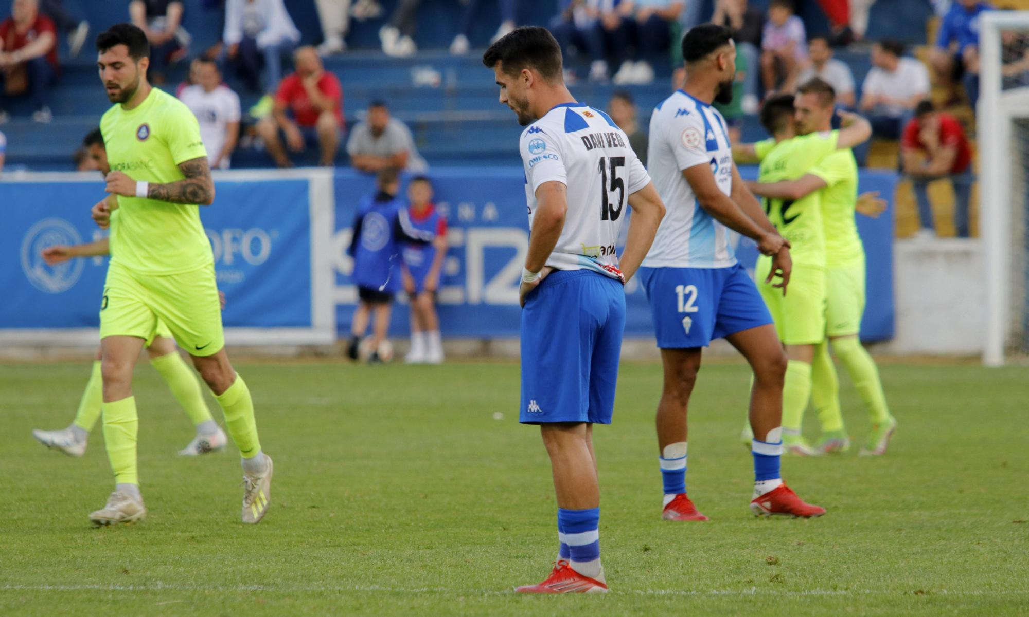 El Alcoyano salva un punto que puede saber a poco (2-2)