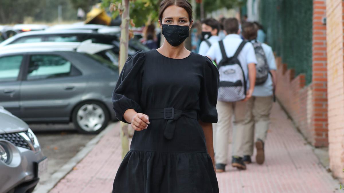 Paula Echevarría da una lección de estilo en la vuelta al cole de su hija