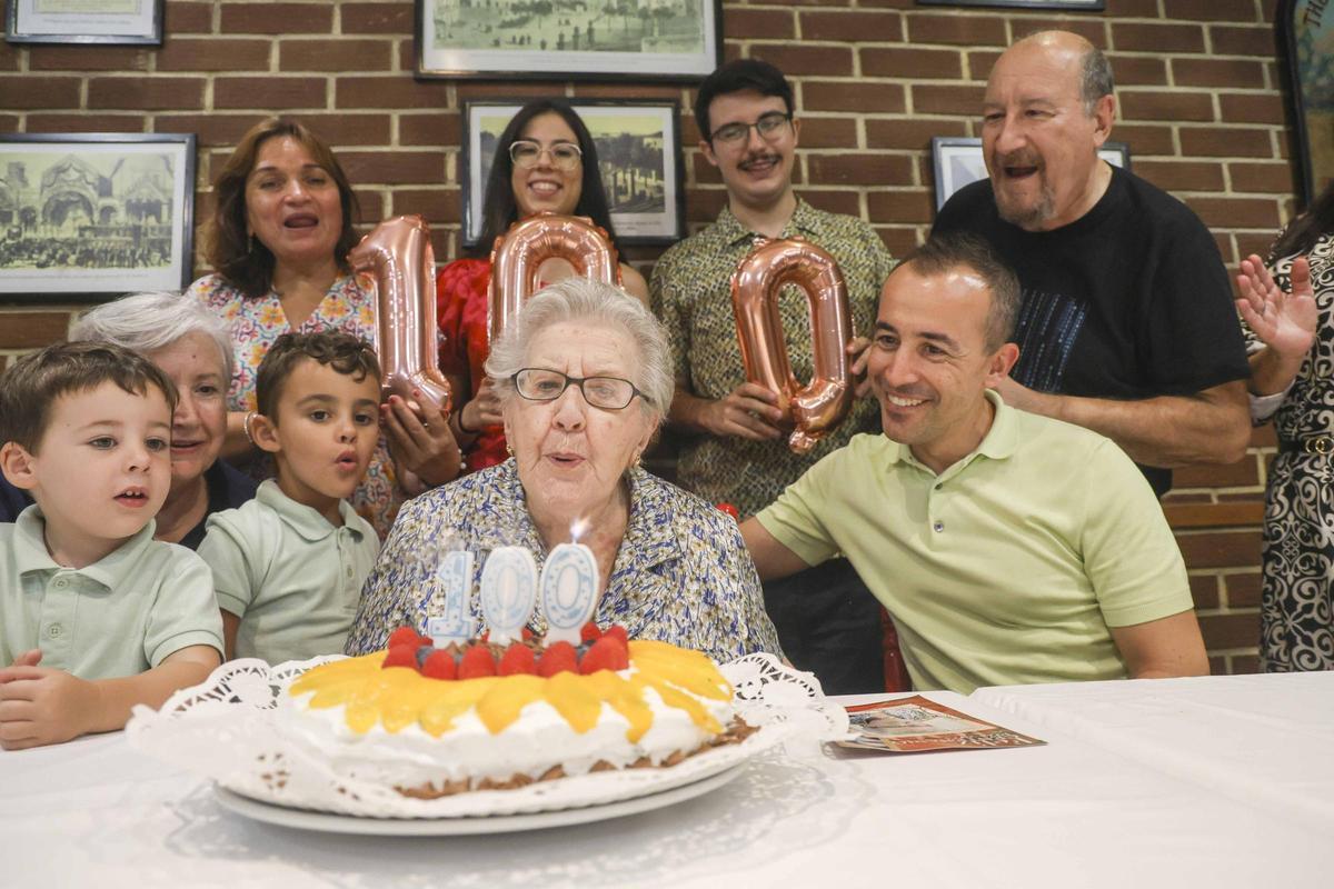 Una celebración centenaría de Ángeles Vidal
