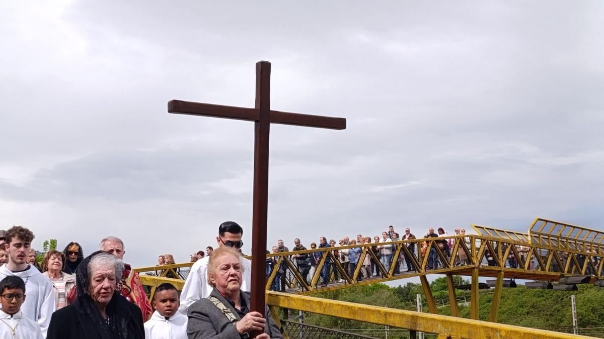 Así celebró Lugones, en Siero, su Vía Crucis
