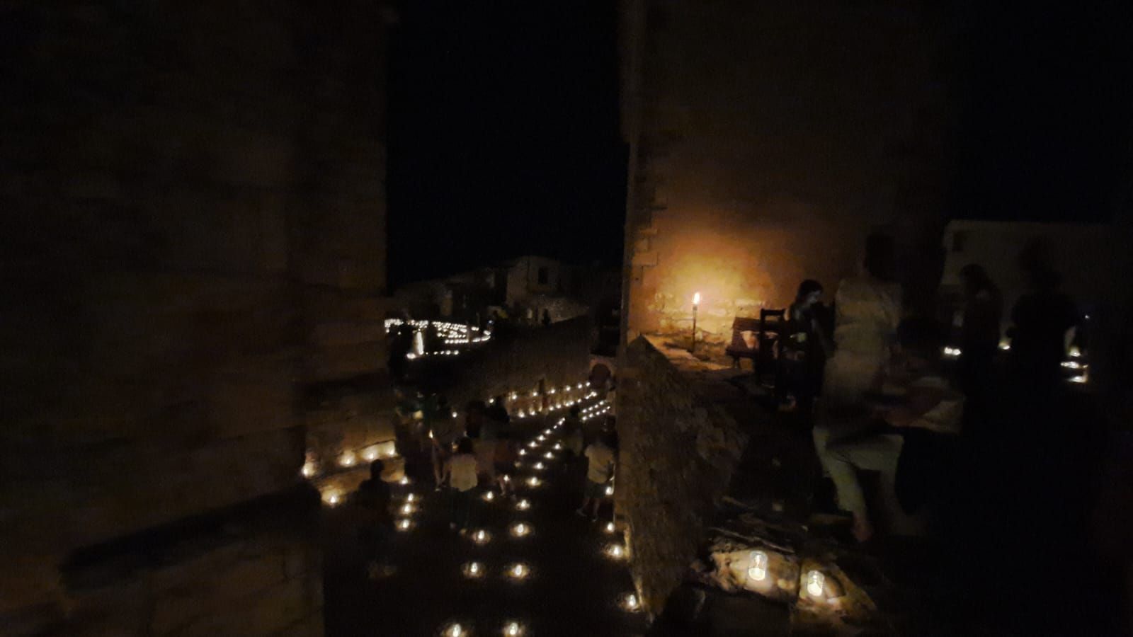 Culla ilumina su casco histórico con 5.500 velas