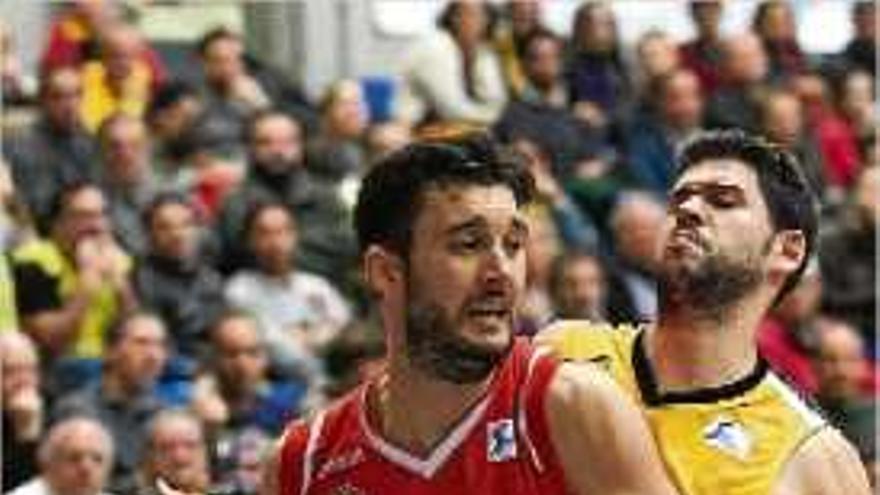 Marko Ljubicic en el partit a Tenerife, el darrer guanyat pel Manresa