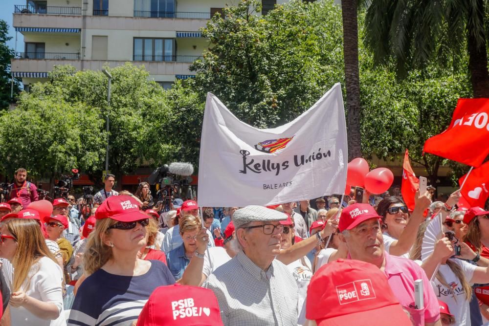 Sánchez pide en Palma el voto masivo al PSOE para que "el avance del 28A sea rotundo"