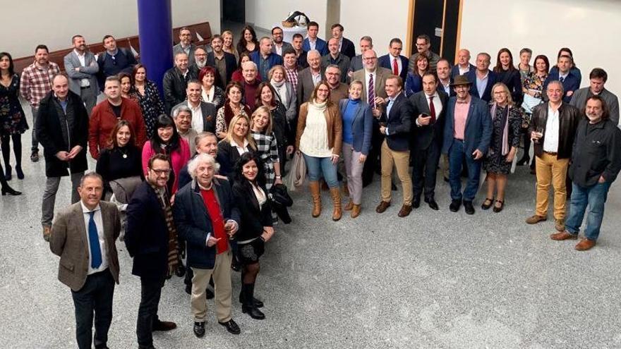 Los hosteleros de Alicante brindan por un feliz 2020