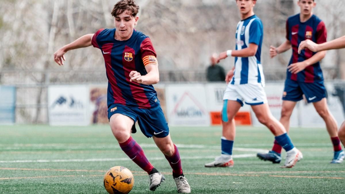 Pedro Rodríguez, del cadete A, es uno de los mediocentros de mayor futuro de La Masia