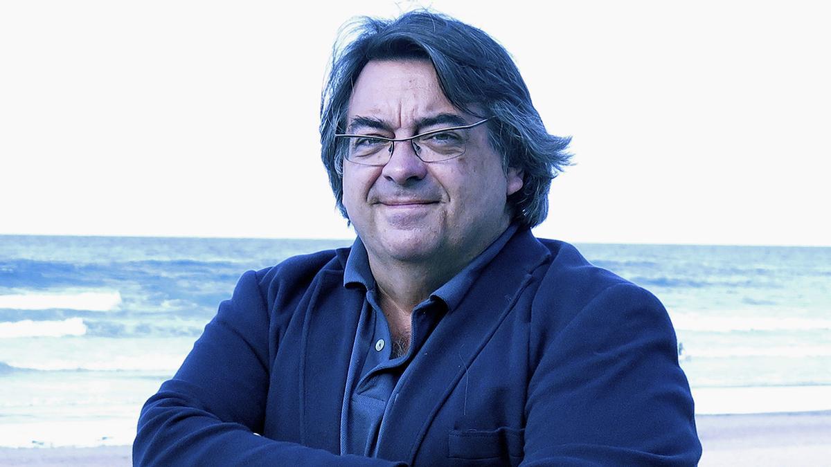 Jesús Ruíz Mantilla, invitado en el Club Faro