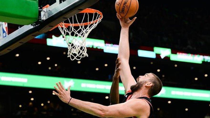 Marc Gasol firma el primer doble-doble de la temporada