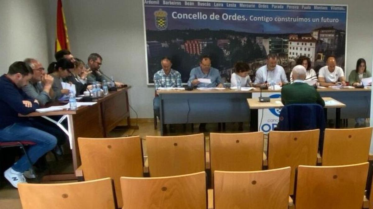 Una imagen de archivo de la celebración de una sesión plenaria ordense