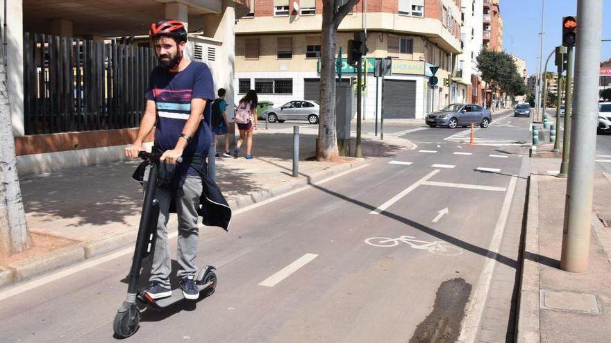 ¿Sabes a qué multas te expones en Castellón con un patinete eléctrico?