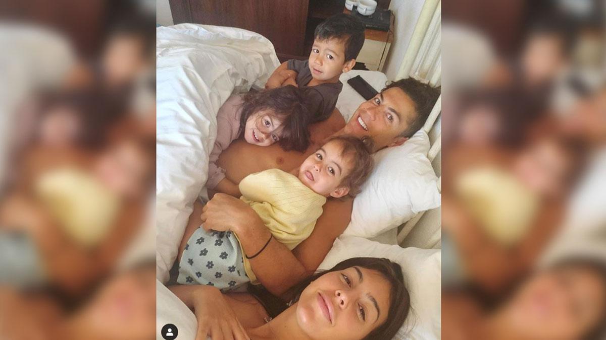 Cristiano Ronaldo y Georgina presumen de su despertar en familia