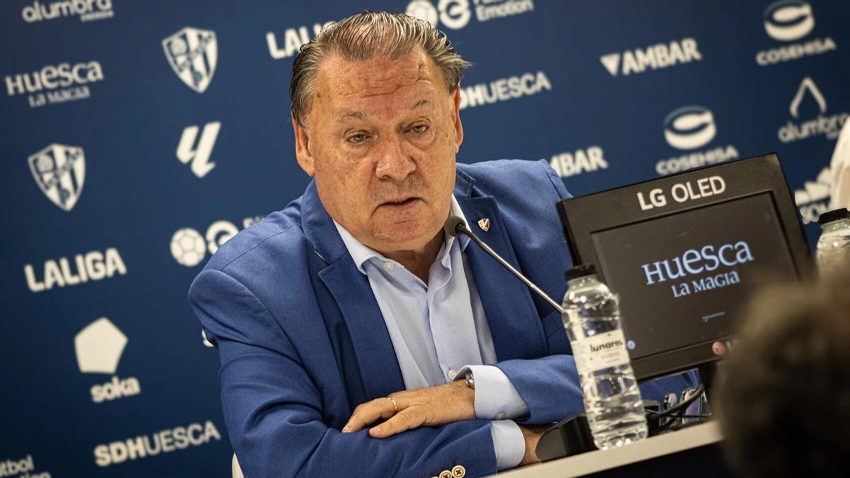 Agustín Lasaosa durante una rueda de prensa