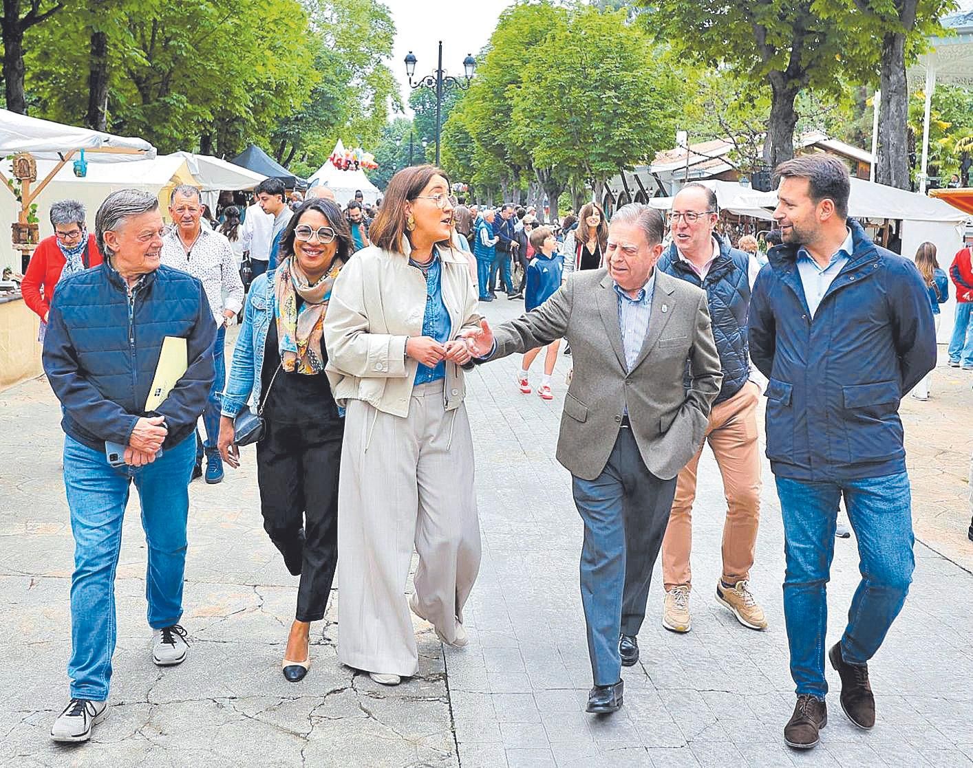 EN IMÁGENES | Último día de la feria de La Ascensión que convivió con el partido por el ascenso