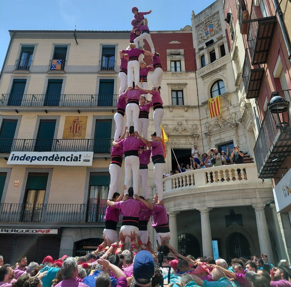 La colla castellera Moixiganguers d'Igualada.