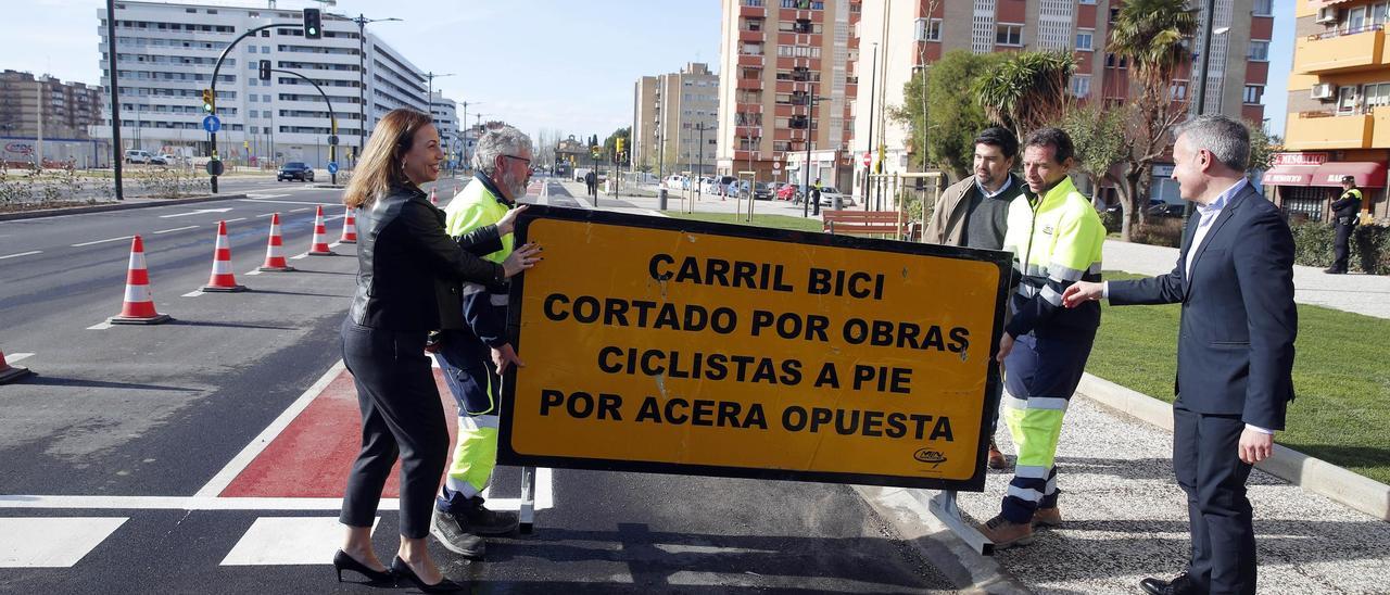 INAUGURACION DE LAS OBRAS REALIZADAS EN LA AVENIDA DE CATALUÑA, ANTIGUA N-2. LA JOTA