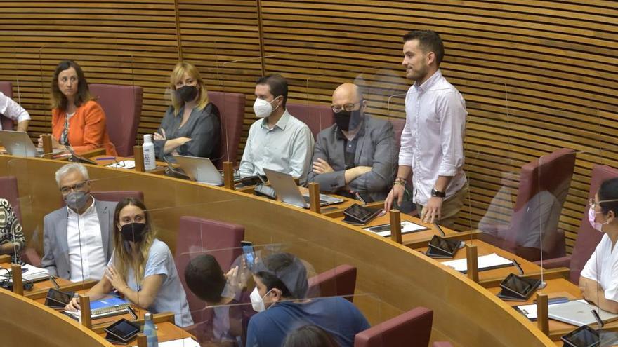 Barberà, durante la toma de posesión de su acta este miércoles en las Corts.