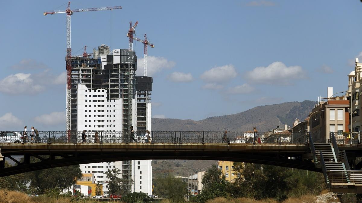 Las torres de Martiricos, una de las grandes promociones de viviendas que se construyen actualmente en Málaga.