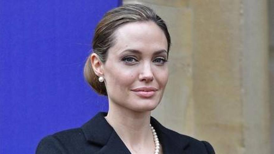 Angelina Jolie, una estrella &quot;consentida y mocosa de mínimo talento&quot;