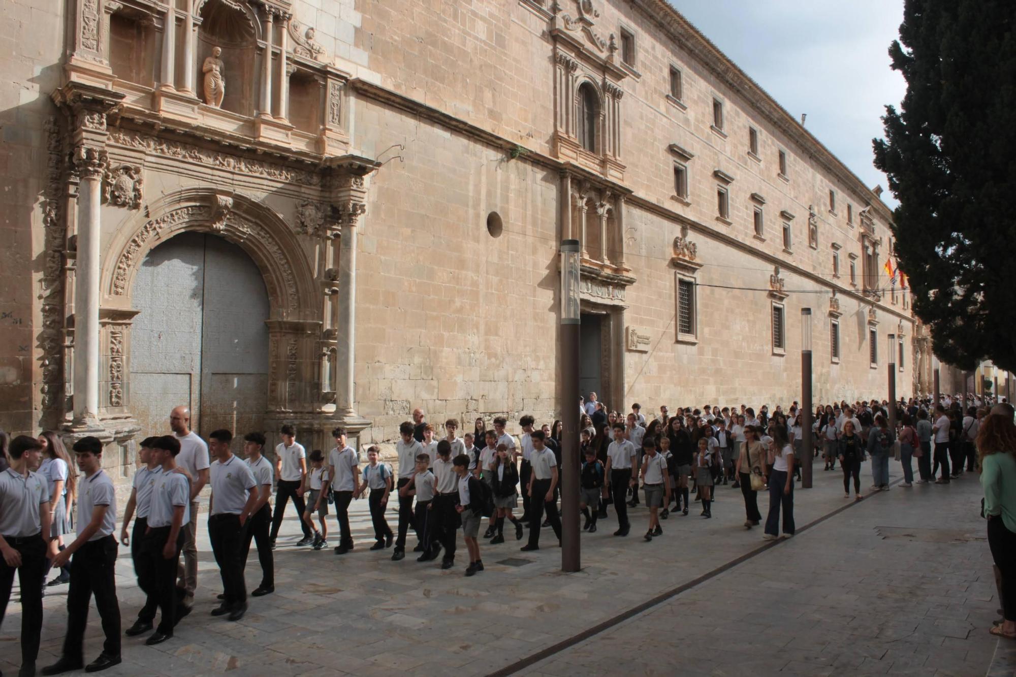 Romería desde el Colegio Santo Domingo de Orihuela al Santuario de Nuestra Señora de Monserrate