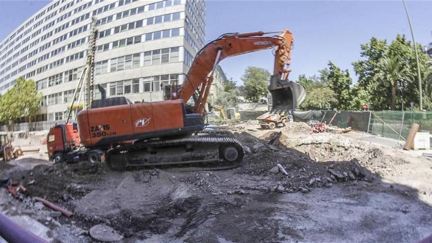 El Ayuntamiento de Cáceres rechaza paralizar la obra del párking de Primo de Rivera