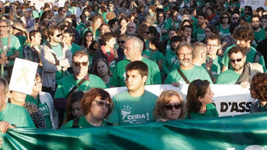 El polémico TIL provocó la mayor manifestación de Baleares, con más de 100.000 personas.