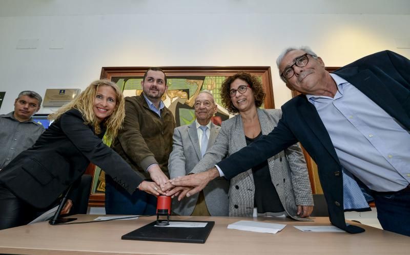 08/05/2018 GÁLDAR. Presentación del matasellos de Correos y Telégrafos que conmemora el 50 aniversario de la muerte del pintor galdense Antonio Padrón.FOTO: J. PÉREZ CURBELO  | 08/05/2018 | Fotógrafo: José Pérez Curbelo