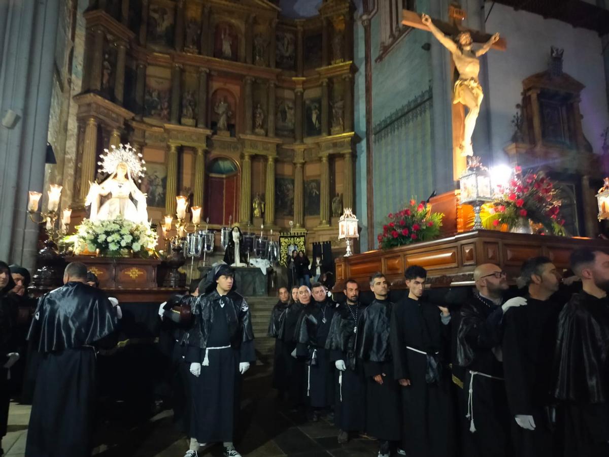 Los pasos de la Venerable Orden Tercera no salieron en Plasencia.