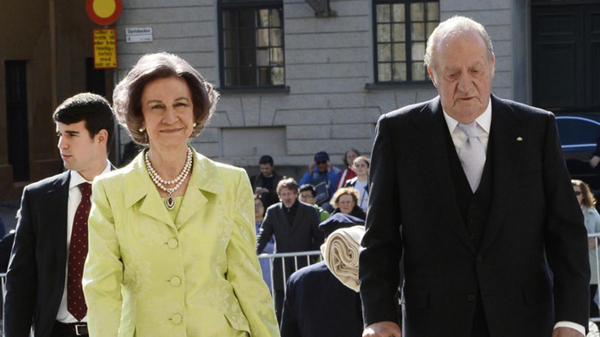 Los reyes Juan Carlos y Sofía, este sábado, en Estocolmo.