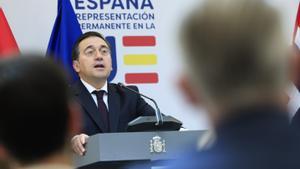 Albares estudia anar al TJUE per l’oficialitat del català