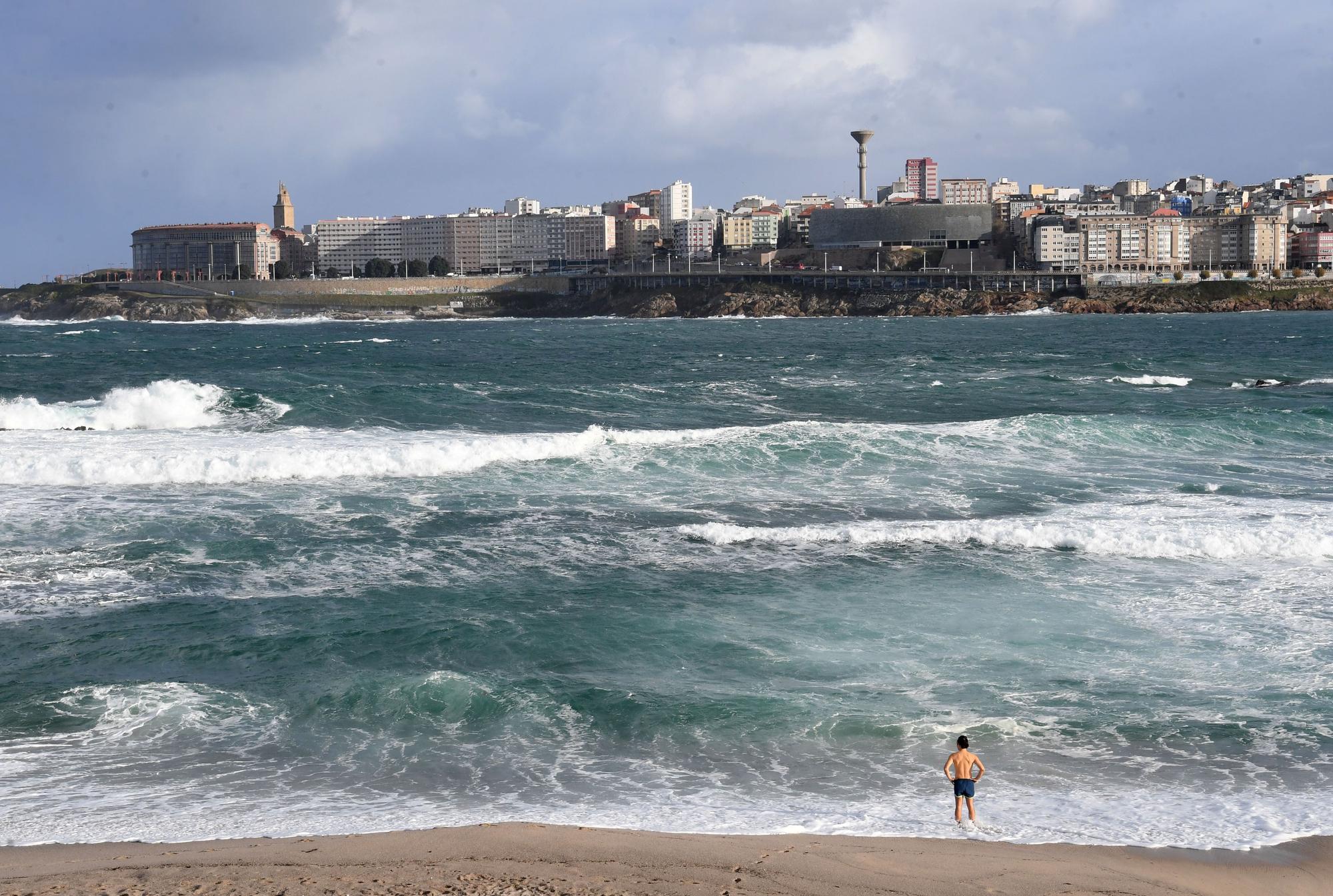Sábado de temporal y de bajadas de temperaturas en A Coruña
