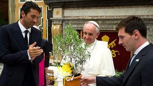 Les seleccions argentina i italiana han rebut la benedicció del Papa.