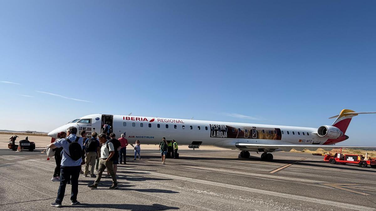 Avión donde han embarcado finalmente los pasajeros con destino Madrid.