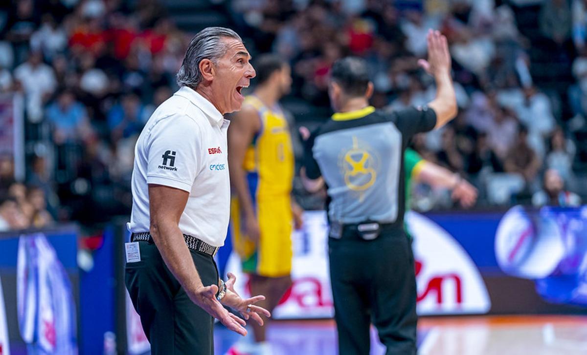 Scariolo en un momento del partido ante Brasil
