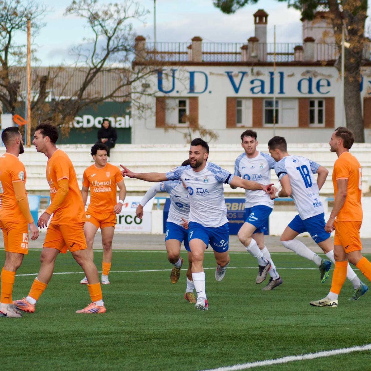 El Atzeneta en el partido contra la Vall d'Uixó.