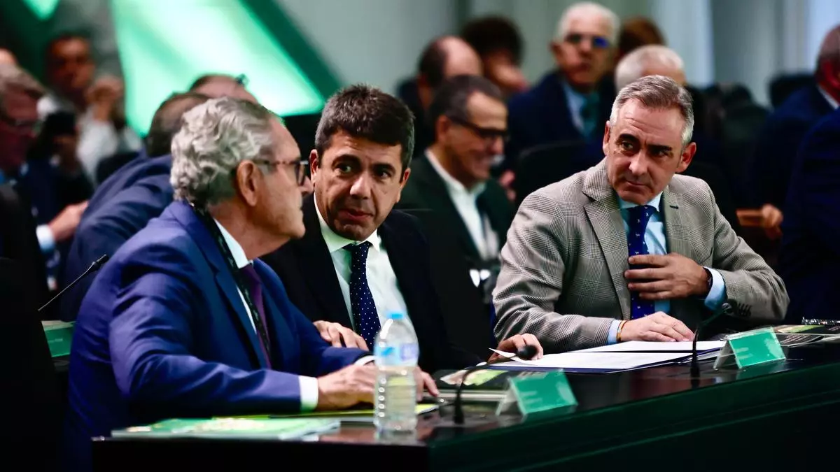 Carlos Mazón y Miguel Barrachina, ael jueves, en el Congreso de Cooperativas.