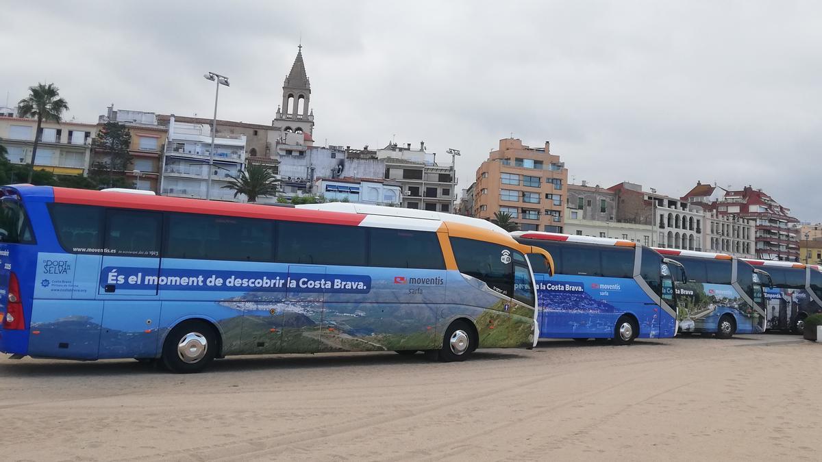 Presentación de una campaña turística de los autobuses Moventis (Sarfa) en la Costa Brava en 2020