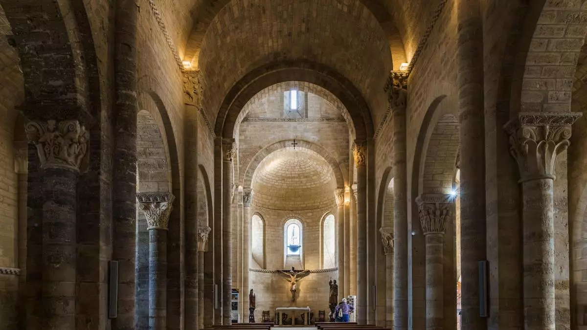 La iglesia románica perfecta para entender la Edad Media en 20 minutos