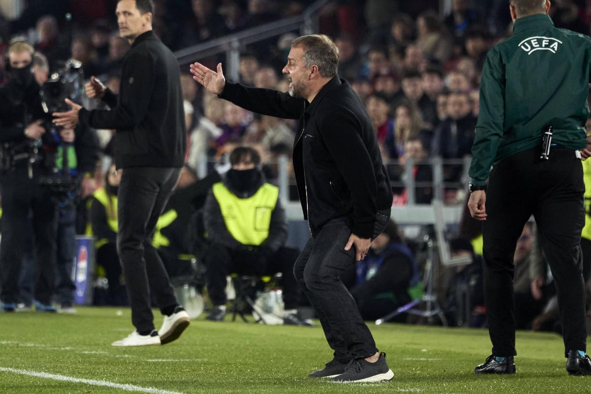 Flick durante una acción del partido