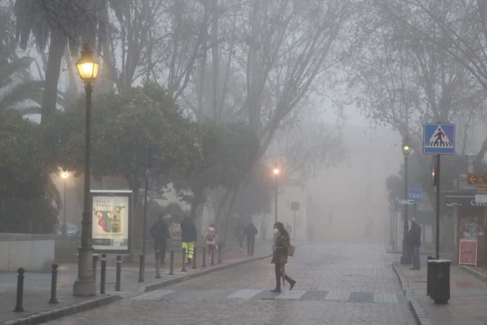 Córdoba despierta bajo la niebla