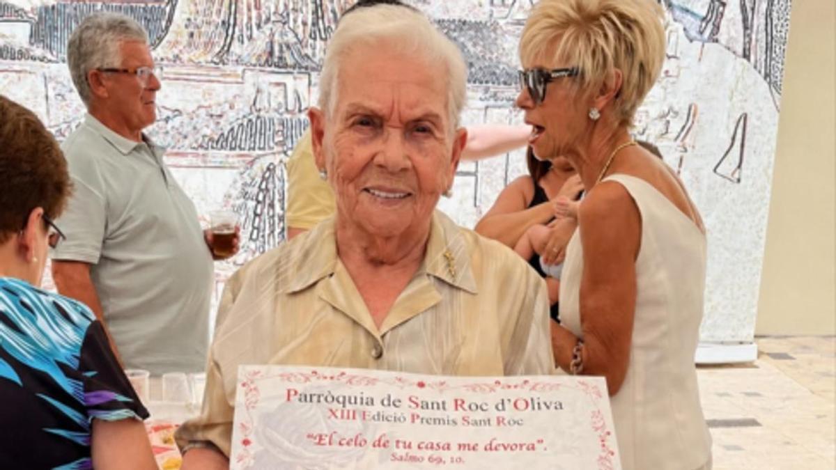 La feligresa premiada por la Parròquia de Sant Roc de Oliva