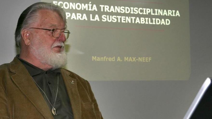 Fallece Manfred Max Neef.