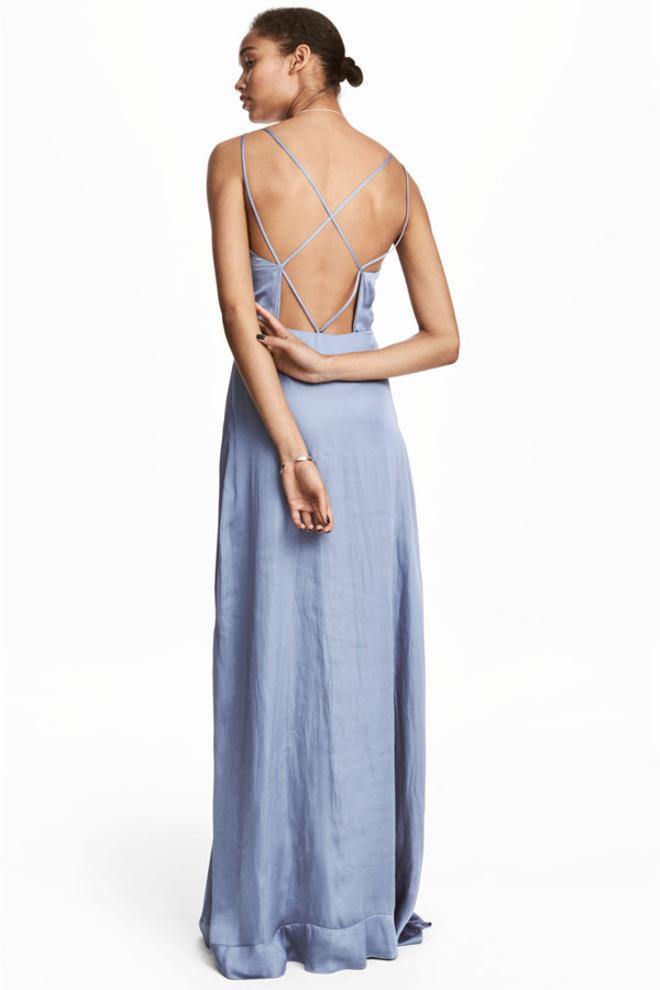 Vestido de tirantes cruzados de H&M para invitadas