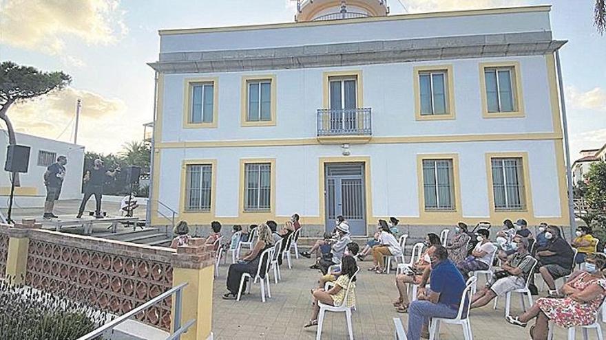 Orpesa inaugura el faro como escenario cultural