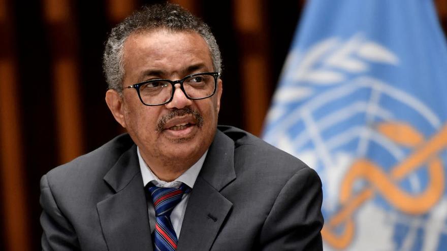 El director general de l&#039;Organització Mundial de la Salut (OMS), Tedros Adhanom Ghebreyesus, en una roda de premsa a Ginebra, Suïssa, el 3 de juliol de 2020