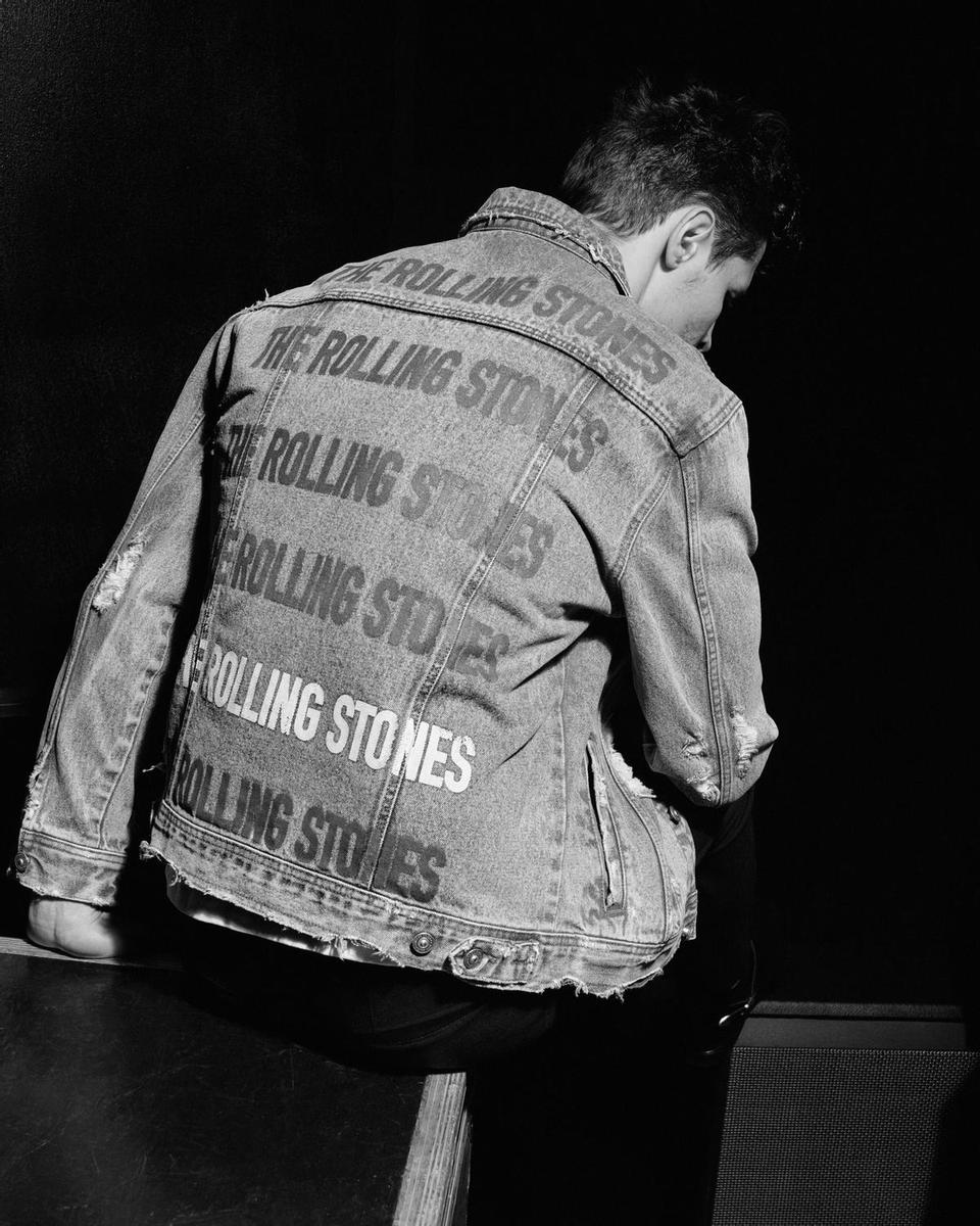 Cazadora denim de Zara y Rolling Stones