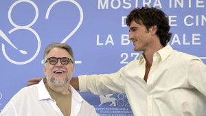 Guillermo del Toro erigeix  un monument a Frankenstein