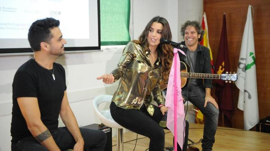 La cantante Ruth Lorenzo durante su concierto en Murcia.