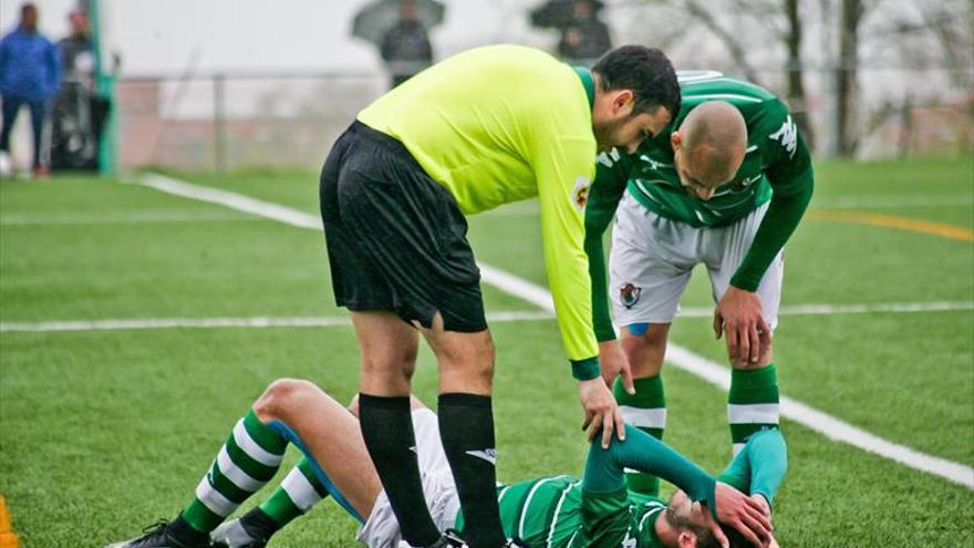 Viñuela y el Cacereño ‘respiran’ porque su lesión no es grave