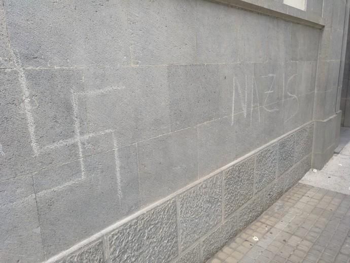 Esvásticas y pintadas en la Concejalía Centro de Las Palmas de Gran Canaria